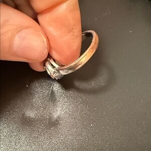 Sterling Silver Women's Solitaire Ring - Silver